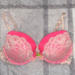 VS Dream Angel lace Push-up 36C neon pink